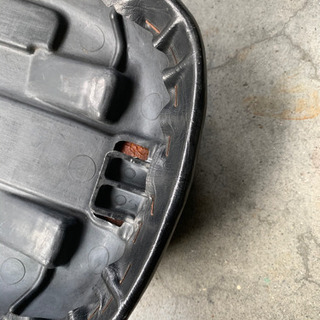 オクにて販売完了！nc36 ノーマルシート 破れ無し CB400four ベルトも