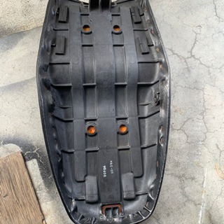 オクにて販売完了！nc36 ノーマルシート 破れ無し CB400four ベルトも