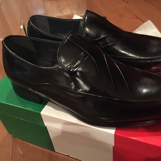 イタリア製　革靴　２４EEE　新品　