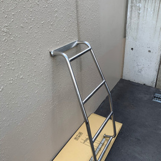 ランクルクルザー70系 リアラダー売ります。