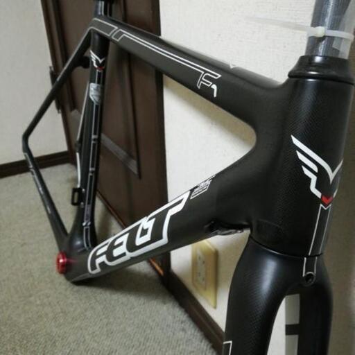 (未使用･未開封品)　F1 2011 7z28pnb 美品】FELT F1 2011年式 Size54 【公式通販】