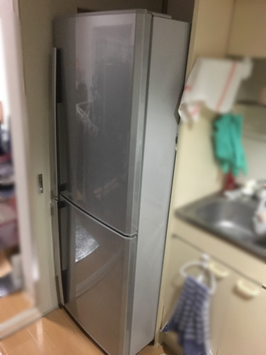 【※12月7日受け取り可能な方優先！】２０１１年製　三菱ノンフロン冷凍冷蔵庫　256L