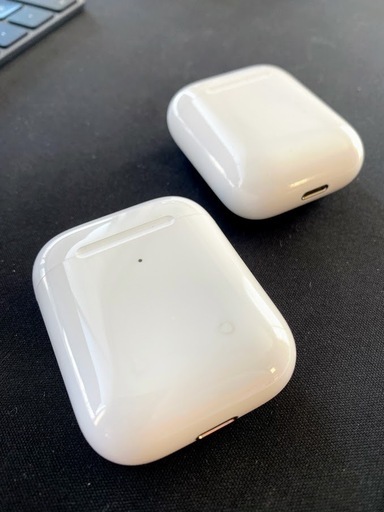 ヘッドフォン Wireless Charging Case + Airpods