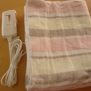 小泉　電気敷き毛布