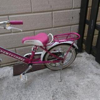 美品   可愛い自転車  ピンク。
