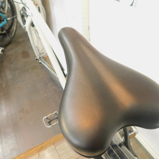 エコプラス小倉南店】パンクしない!! クロスバイク HEAD Rayon