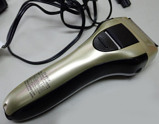 札幌市 Izumi 充電式シェーバー Izf V557 18年製 中古 リサイクルガーデン 南郷１８丁目の美容家電 その他 の中古あげます 譲ります ジモティーで不用品の処分