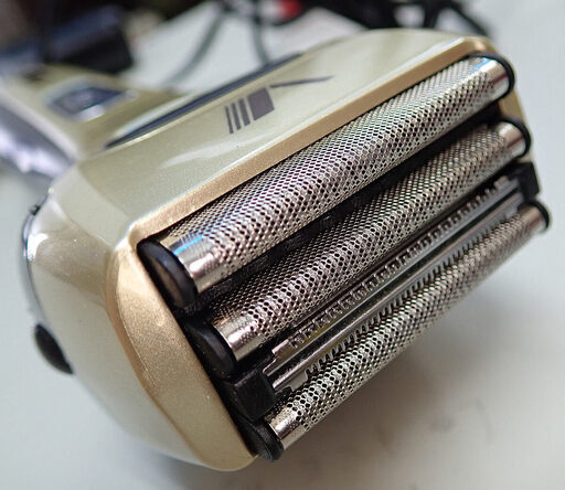 札幌市 Izumi 充電式シェーバー Izf V557 18年製 中古 リサイクルガーデン 南郷１８丁目の美容家電 その他 の中古あげます 譲ります ジモティーで不用品の処分