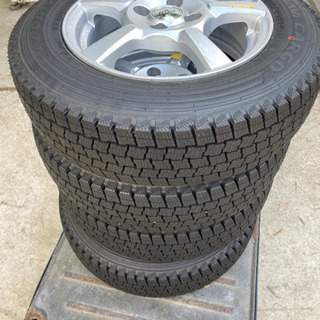 タイヤ　スタッドレス　155/80R14  4本セット　CVW