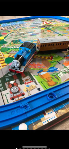 トーマス 線路付きお片付けボックスに変形 Sao 越谷のおもちゃの中古あげます 譲ります ジモティーで不用品の処分