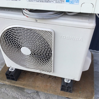 TOSHIBA 2.2kwエアコン RAS-221JS 2011年製 TOSHIBA 2.2kwエアコン RAS-221JS 2011年製