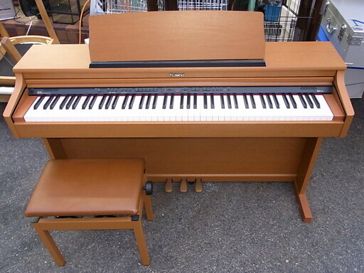 ローランド 電子ピアノ HP203　88鍵 3本ペダル イス付