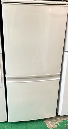【送料無料・設置無料サービス有り】冷蔵庫 2016年製 SHARP SJ-D14-B-W 中古