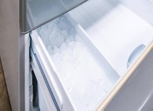 TOSHIBA 東芝 ノンフロン 3ドア冷凍冷蔵庫 ブライトシルバー GR-B34N(SS)  340L  右開き 2010年製