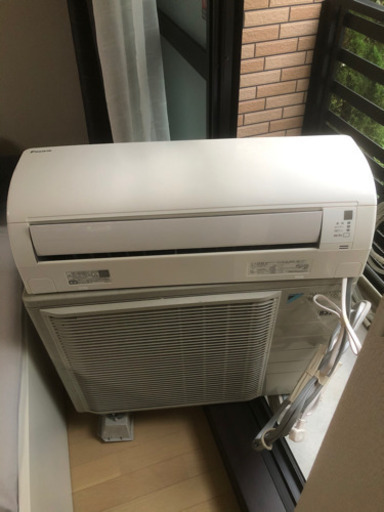 ダイキン　14畳用　16年製　200v