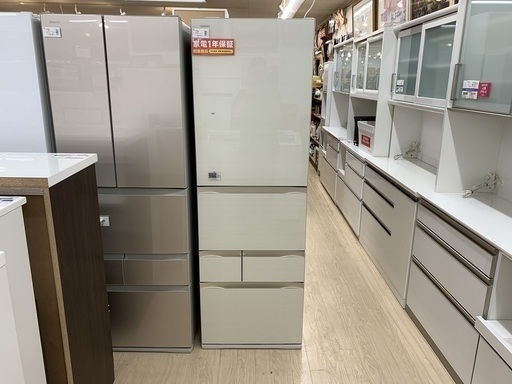 安心の1年保証付！TOSHIBA(東芝)2018年製の465L 5ドア冷蔵庫「GR-M470GW」です！