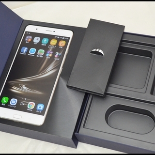 美品 ASUS Zenfone 3 Ultra ZU680KL SIMフリー DSDSスマホ ファブレット シルバー 中古本体 美品 ASUS Zenfone 3 Ultra ZU680KL SIMフリー DSDSスマホ ファ