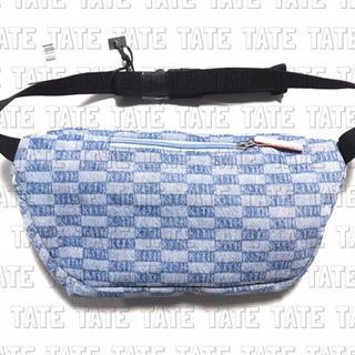 正規品 KITH × Levi’s キス リーバイス ロゴボディーバッグ 正規品 KITH × Levi's キス リーバイス ロゴボディーバッグ