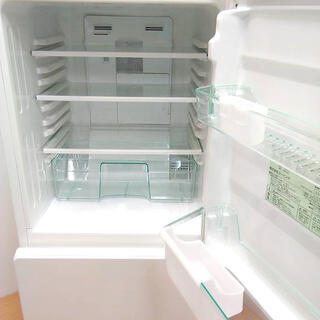 横浜発 赤い冷蔵庫 2ドア シンプルフラットデザイン ひとり暮らしに