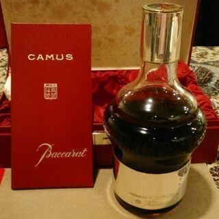 カミュ シルバートップ ブランデー バカラ クリスタルボトル 700ml 40% 替え栓付き　古酒　ボトリング1979年 デキャントNo,2039／10000