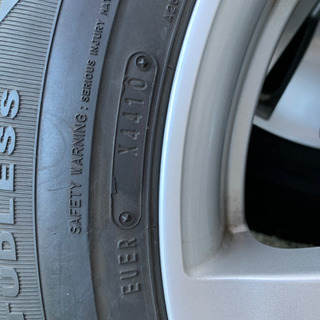 値引き！ 215 60 Ｒ17 ヴェルファイア他 スタッドレスタイヤ