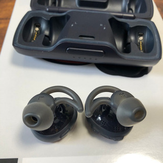 【引渡し者決定】BOSE フルワイヤレスイヤフォン オレンジ (Bose SoundSport Free wireless headphones)