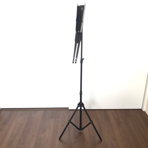 ピストンバイブに吸引機能を搭載 ティンアナゴ