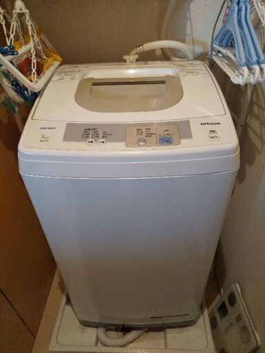 洗濯機　HITACHI　2015年製　5kg