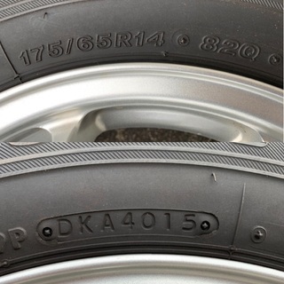 まさと様 商談中】スタッドレスタイヤ 175/65R/14 ホイール付