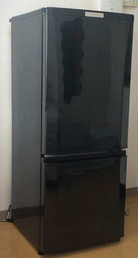 美品　2016年製　三菱ノンフロン冷凍冷蔵庫　(型番 MR-P15Z-B)　ブラック　1-2人用