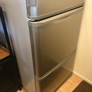 冷蔵庫（美品） SHARP SJ-W352D GOLD（350L 左右フリー）