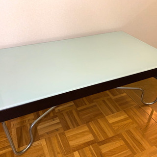 ローテーブル 強化ガラス  水色×茶色 横幅105センチ