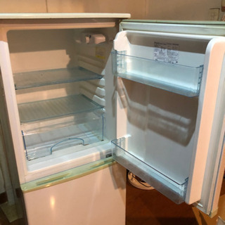 (取引中) エラヴィタックス　2ドア冷凍冷蔵庫（143L)　ER...