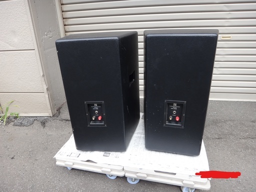 スピーカー⒋本（スタジオ用）とアンプ1台