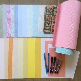 色画用紙、装飾用の紙、細ポスカ(金、銀)カラーペンお譲りします
