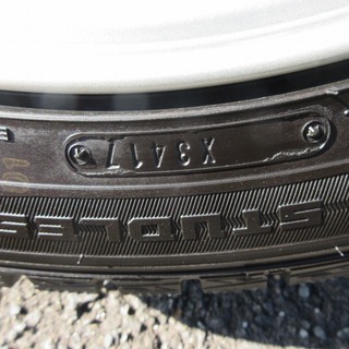 希少サイズ スタッドレスタイヤ 235/45R17 4本 引取り限定！