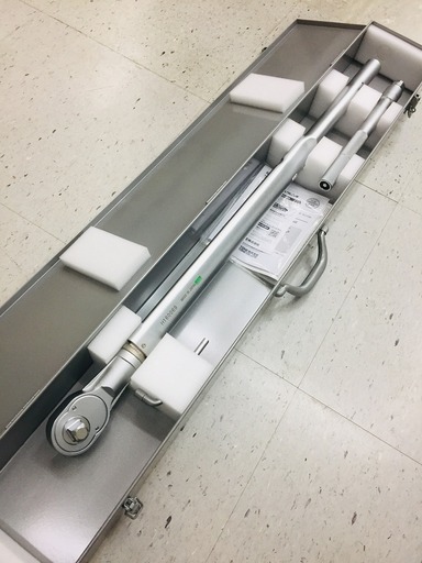 TONE プレセット形トルクレンチ (T6L700N)【リライズ野田愛宕店】【店頭取引限定】【中古品】1点限り早い者勝ち！