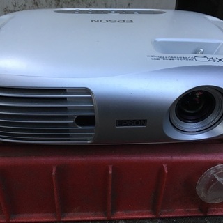 エプソン家庭用プロジェクター