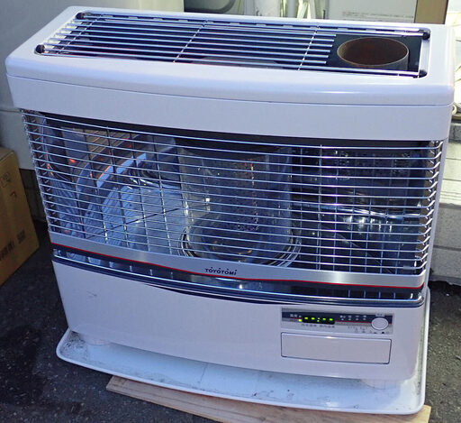 札幌市 トヨトミ 煙突式 反射式 石油ストーブ HR-650E 中古