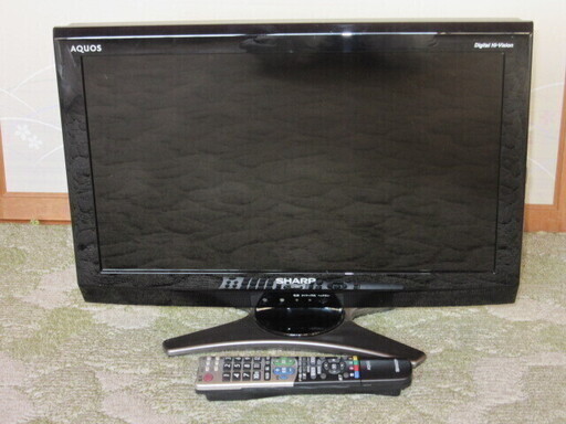 液晶テレビ（SHARP AQUOS LC-20E7 2010製）