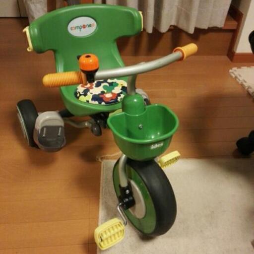 三輪車