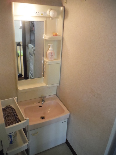 洗面台 子供用の高さ を無料で差し上げます しんいち 富沢のその他の中古あげます 譲ります ジモティーで不用品の処分