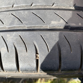 タイヤ　4本セット　中古