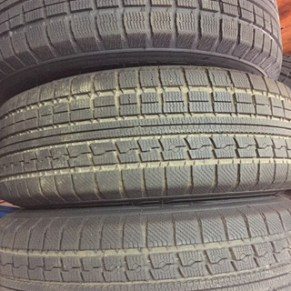 スタッドレスタイヤ 215/70R16 アルミ 5穴 4本