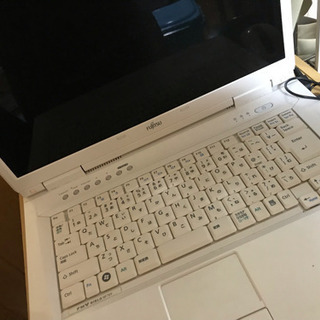 ノートパソコン FUJITSU