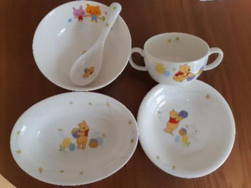 受付終了致しました ディズニープーさん赤ちゃん食器 陶器 学研くまの絵柄食器 陶器 はらぺこ 岡山の家具の中古あげます 譲ります ジモティーで不用品の処分