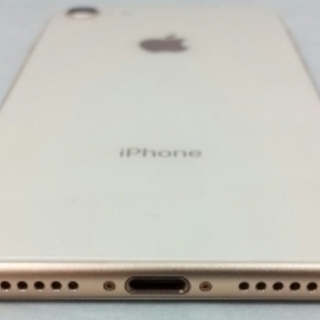 iPhone - iPhone8 (au) SIMロック解除済み 64GB ゴールド APPLE 〔中古〕iPhone8 64GB ゴールド MQ7A2J/A au対応端末 SIM