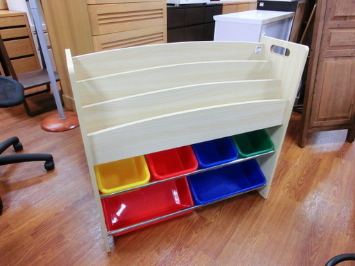 【トレファク府中店】キッズ用本棚１下段にカゴ収納有！！