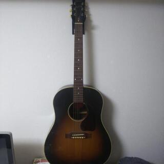 Gibson J-45 true vintage model