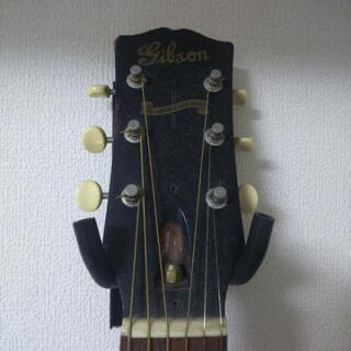 Gibson J-45 true vintage model